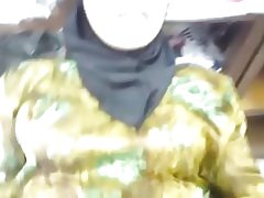 Žena, dok je radnja je otvorena